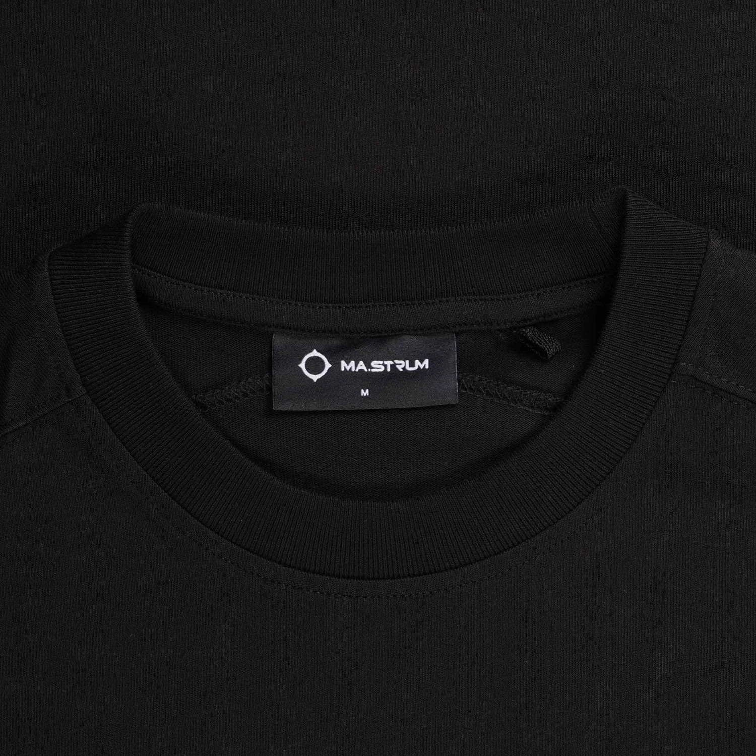 Ma Strum Short Sleeve Cargo Pocket T-Shirt - Jet Black 2 Ma Strum Short Sleeve Cargo Pocket T-Shirt - Jet Black - Image 2